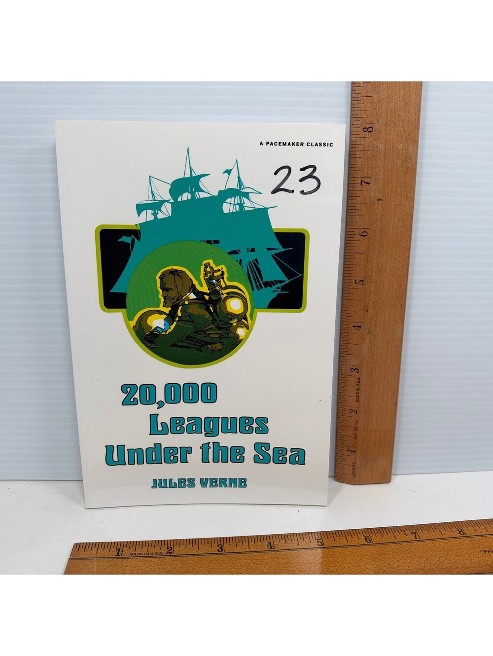 20,000 Leagues Under the Sea Jules Verne Pacemaker Classic Paperback Novel